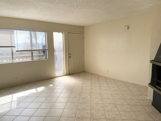 Foto del edificio - Move In Special! 1/2 Off First 2 Month's R...