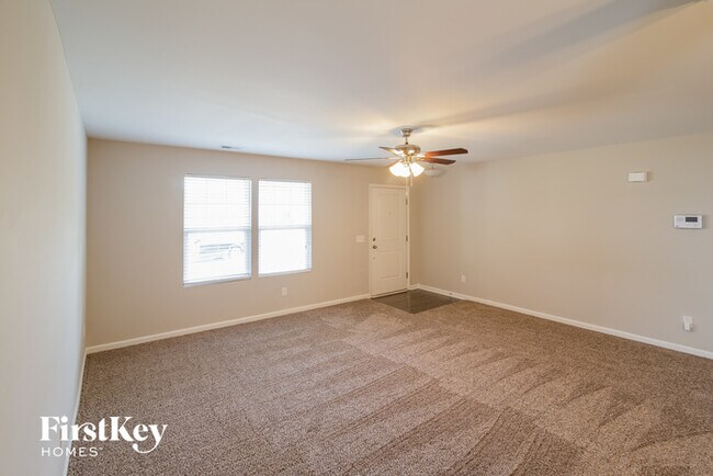 Building Photo - 154 Rockingham Way