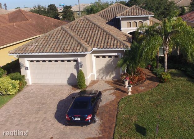 Primary Photo - 2569 Grand Lakeside Dr