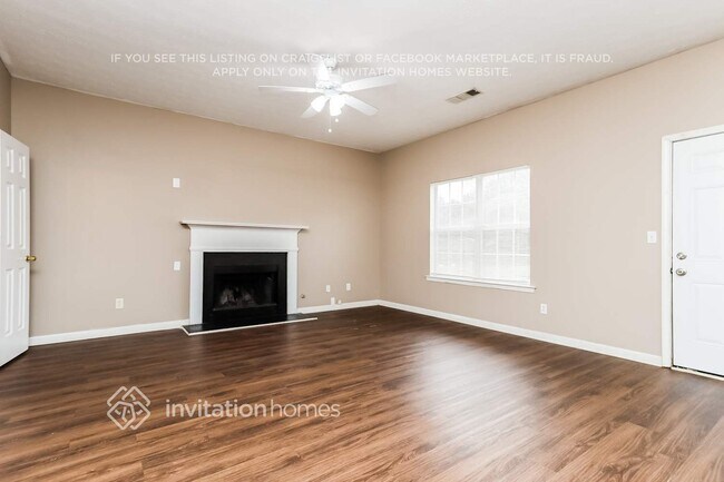 Foto del edificio - 85 Hazelhurst Dr