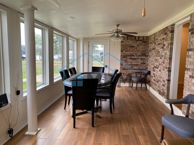 Foto del edificio - 1646 Terral Island Rd