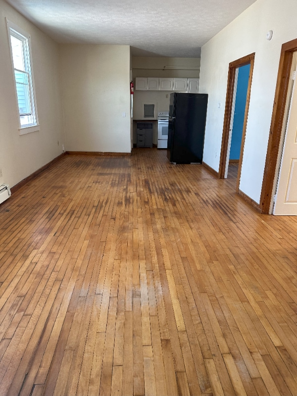 Building Photo - 170 Elm St