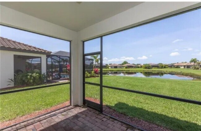 Foto del edificio - 6914 Quiet Creek Dr