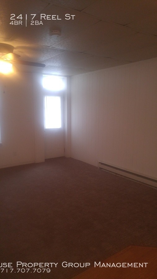 Building Photo - Spacious 4 bedroom Uptown