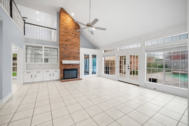 Building Photo - 3622 Springhill Ln