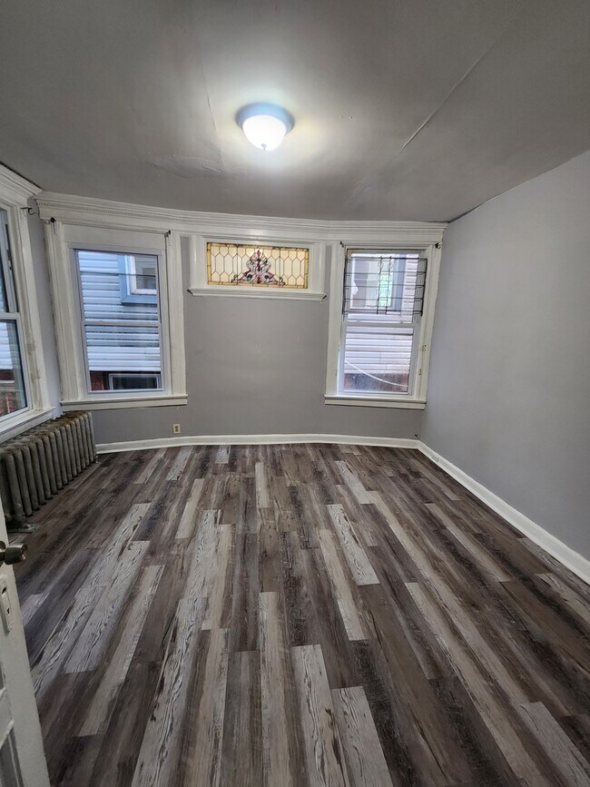 Foto del edificio - 58 Hillside Ave