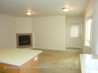 Building Photo - 20503 Brentwood Ave