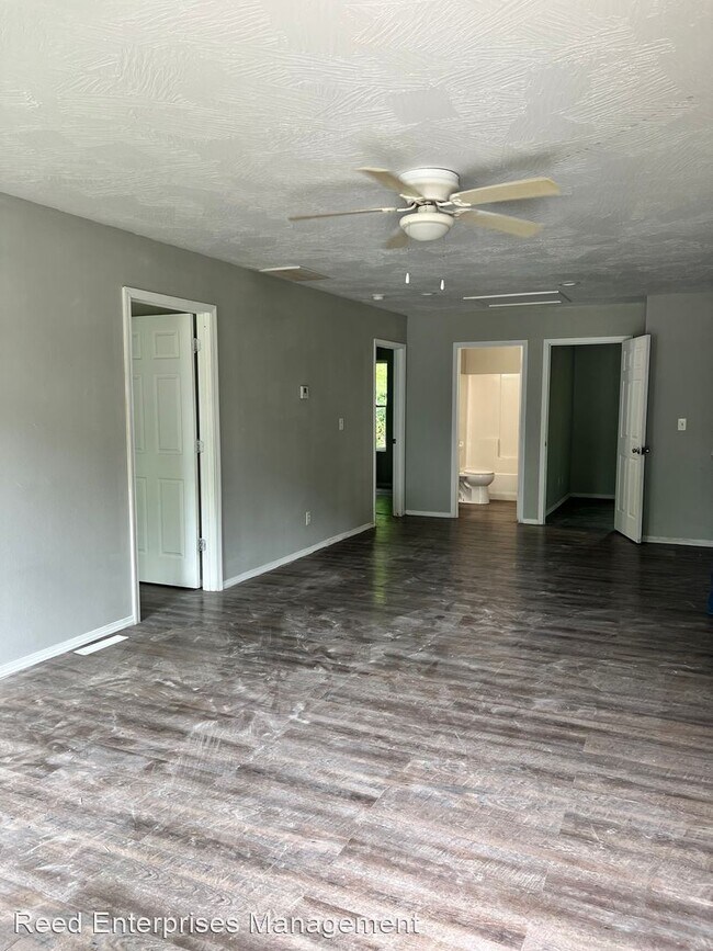 Foto del edificio - 3 br, 2 bath House - 1018 S. Golden Ave