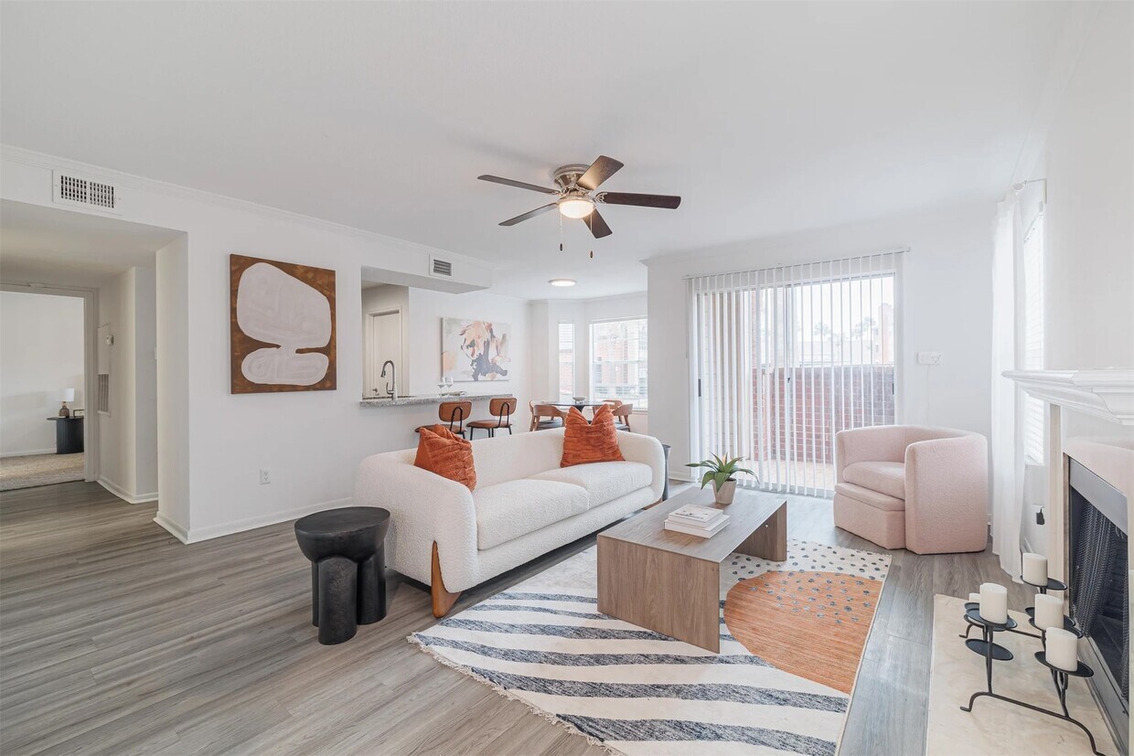 Foto principal - 8300 El Mundo St