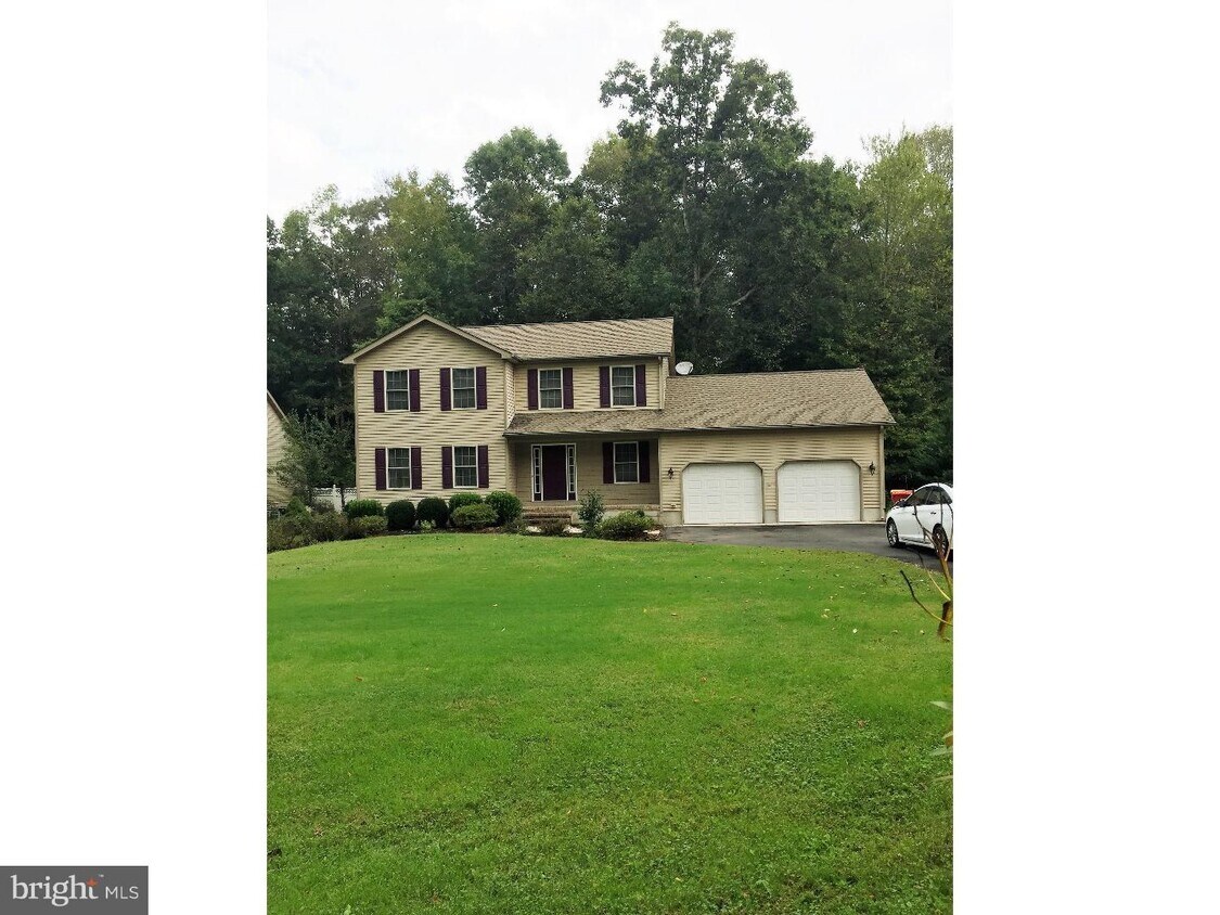 Primary Photo - 267 Beaver Pond Rd