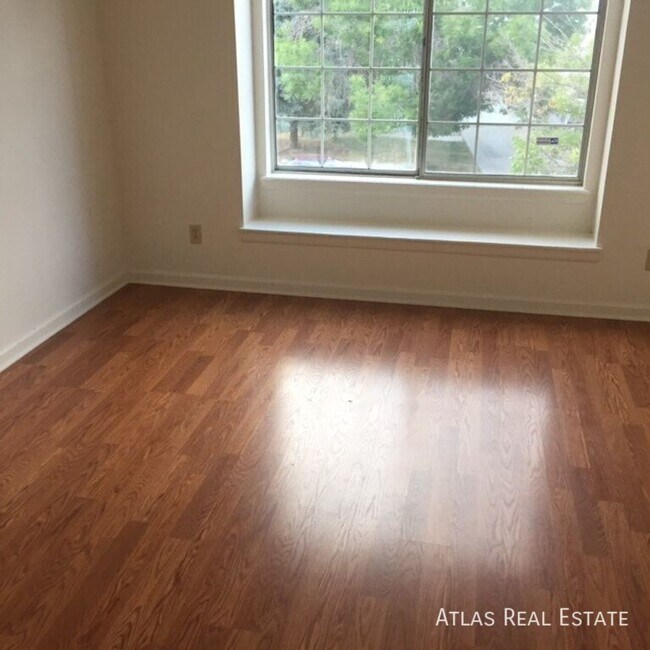 Building Photo - 851 S Uravan Ct
