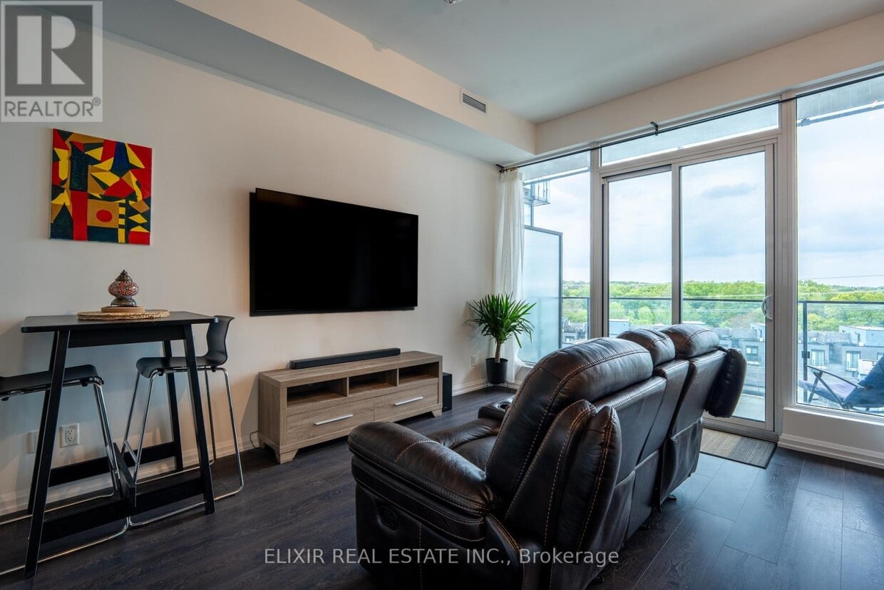 Photo principale - 4208 Dundas St W