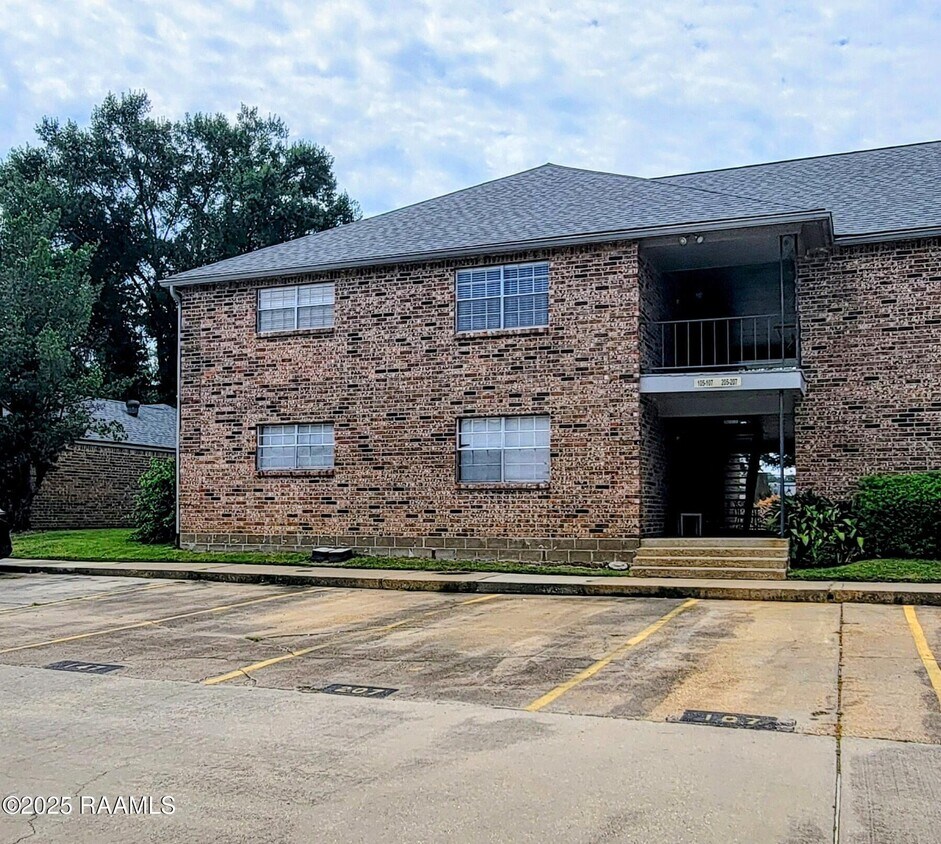 Primary Photo - 3121 Johnston St
