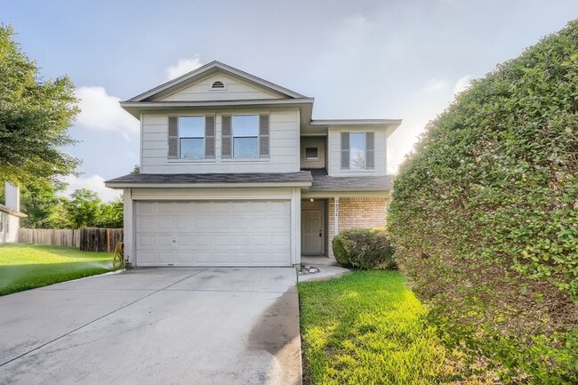 Less than 10 miles to Randolph AFB! - Less than 10 miles to Randolph AFB! House