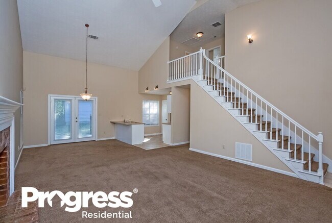 Building Photo - 1406 Oak Knoll Dr NE