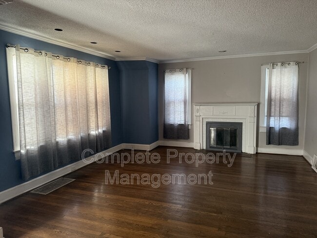 Building Photo - 1532 42nd St Ensley