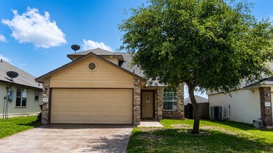 Building Photo - 4700 Causeway Ct