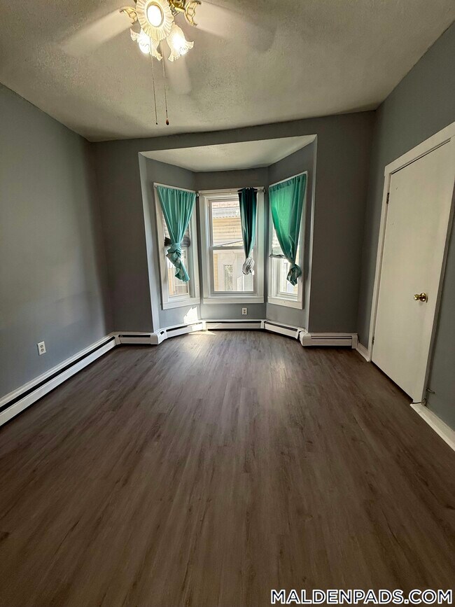 Foto del edificio - 428 Salem St