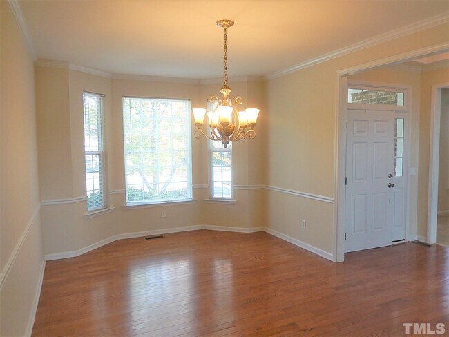 Building Photo - 1504 Bolus Ct