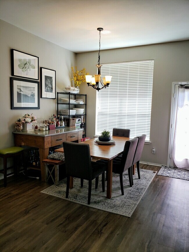 Foto del edificio - 20071 Meadow View Ln