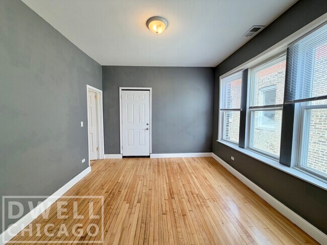 Foto del edificio - 735 N Christiana Ave