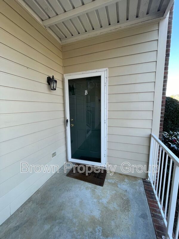 Building Photo - 3401 Lainey Ln