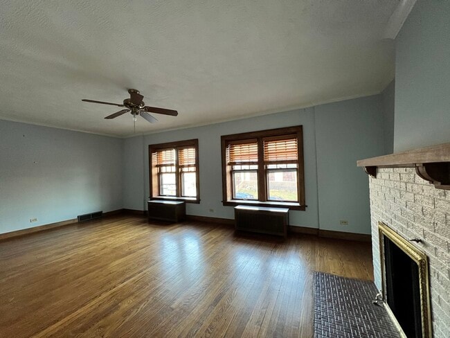 Building Photo - 1036 Sterling Ave