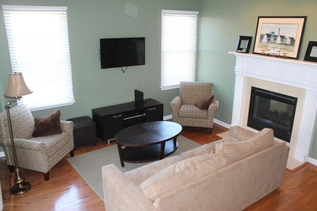 Building Photo - 43 Grant St