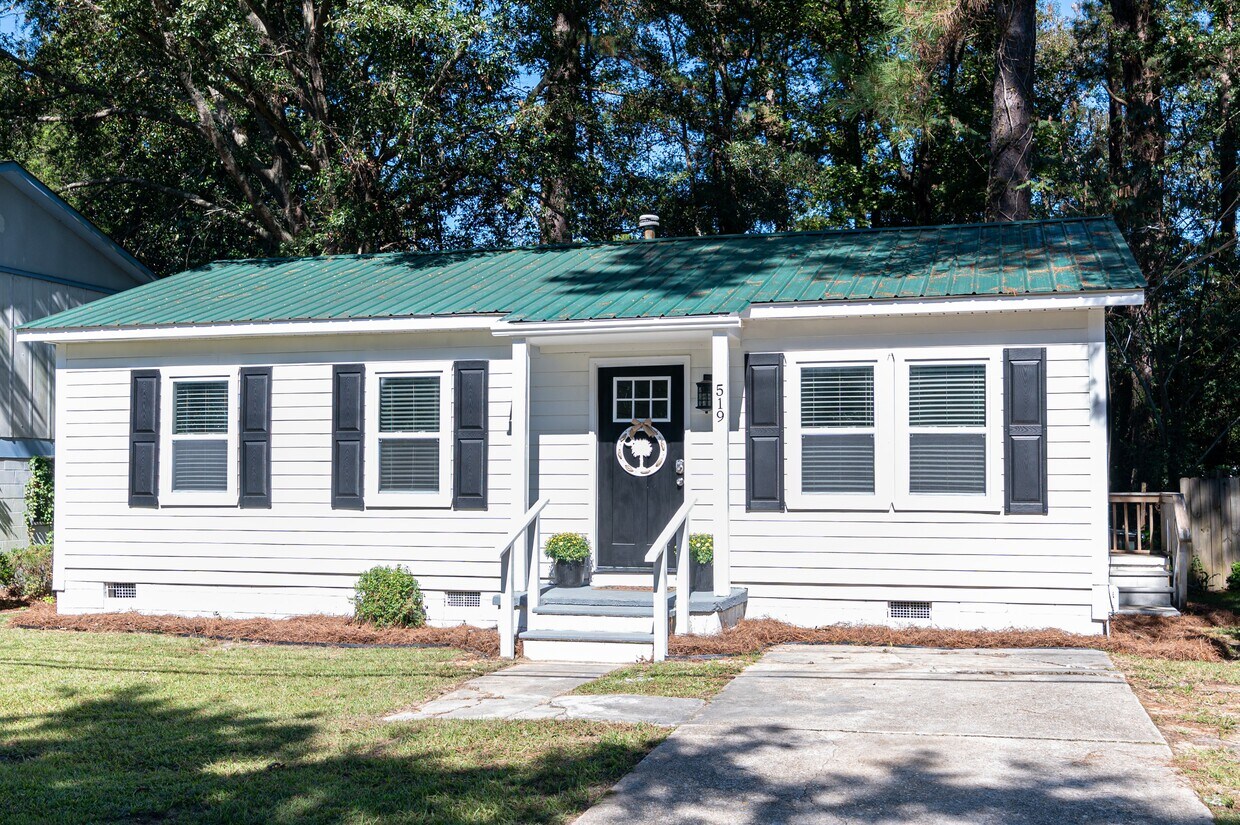 519 E Richardson Ave, Summerville, SC 29485 House Rental in