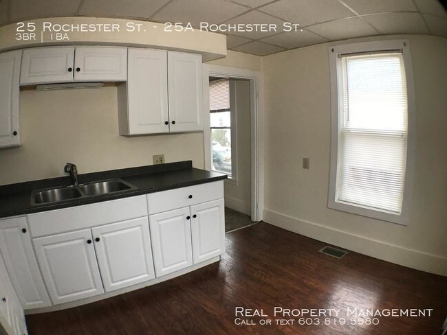 Building Photo - 3 bedroom in Berwick ME 03901