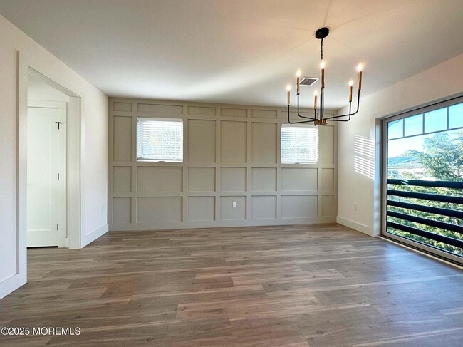 Building Photo - 2139 Bridge Ave