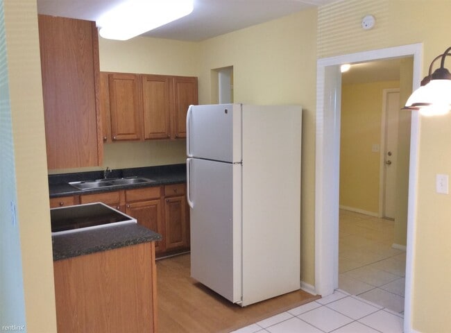 Building Photo - 3 br, 1 bath House - 59 Davis Road