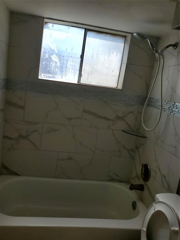Building Photo - 10603 Herald Square Dr