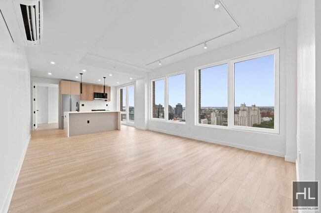 Building Photo - Luxury 3BR with Loft, Two Terraces & In-Unit W/D