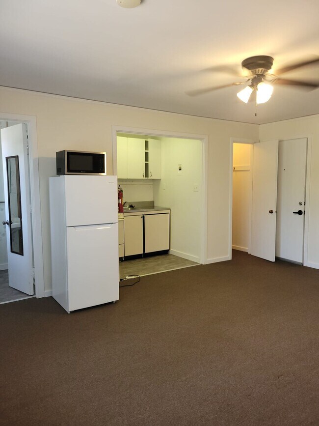 Foto del edificio - Affordable Studio Apartments in Los Alamos...