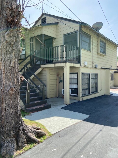 Foto del edificio - 1501 E Maple St