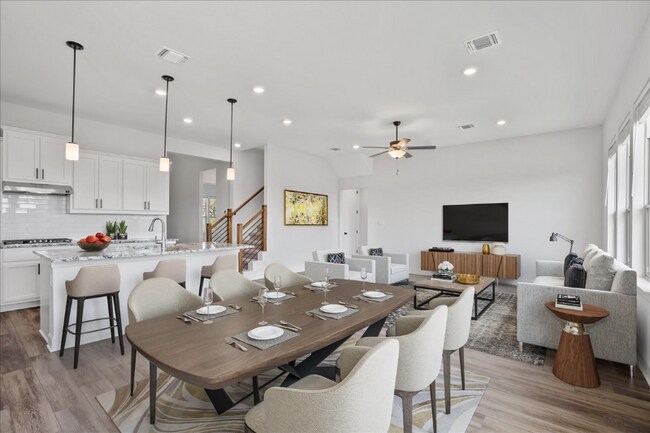Building Photo - 6500 Empresa Dr