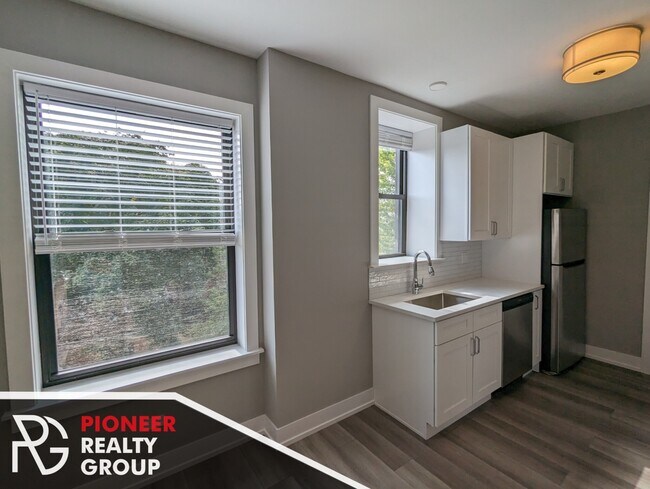 Foto del edificio - 3943 N Janssen Ave