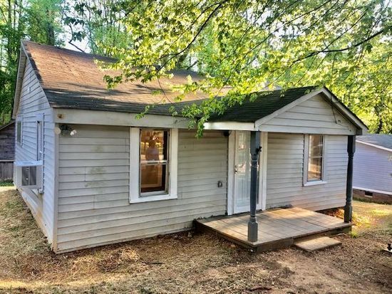 Primary Photo - 1009 Brown Summit Ave, Statesville, NC 28677