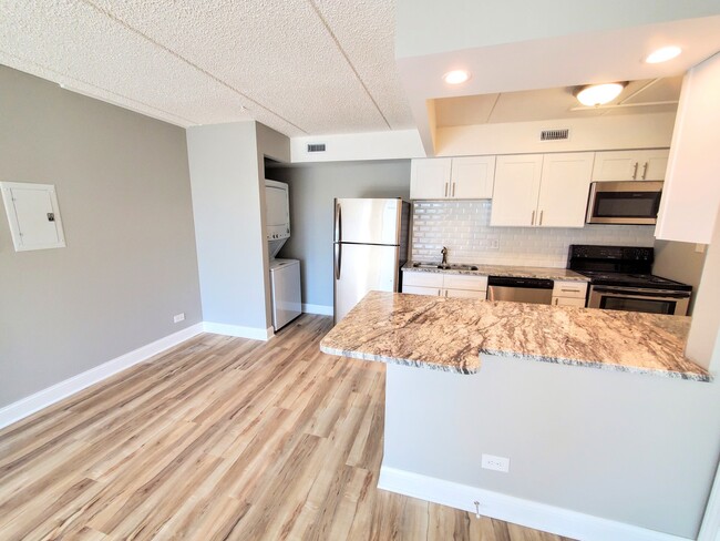 Building Photo - 8141 W 84th Pl