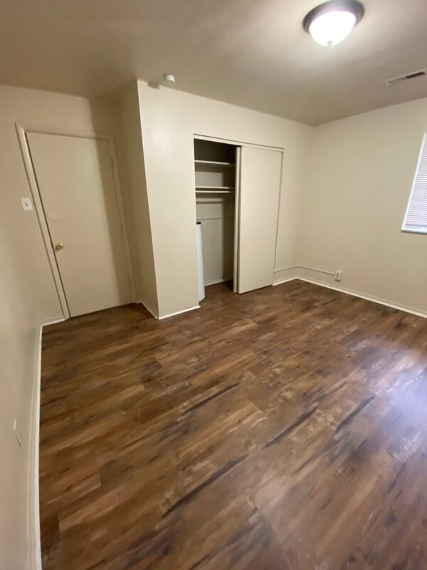 325 Sunnyside St Unit 325 A, Festus, MO 63028 Apartments in Festus