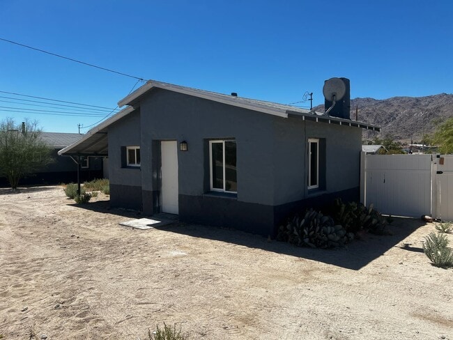 Building Photo - 72061-72067 Joshua Ln.