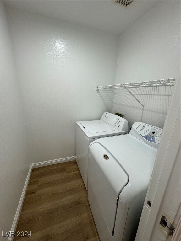 Foto del edificio - 5689 Woods Crossing St