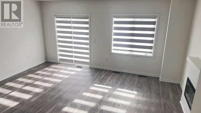 Photo du bâtiment - 16 Seahorse Cmn