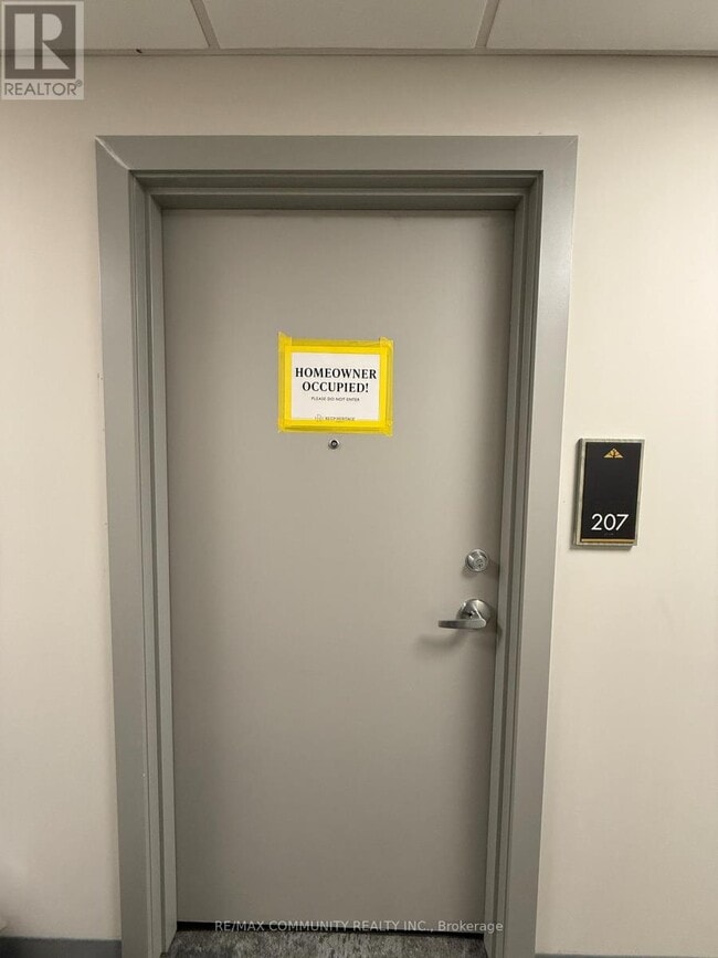 Photo du bâtiment - 1000 Lackner Blvd