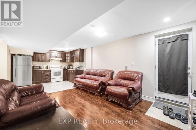 Building Photo - 50 Marbleseed Crescent