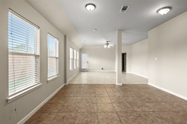 Foto del edificio - 14703 Briceland Springs Dr