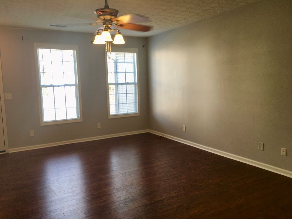 Building Photo - 3075 Kentmere Dr