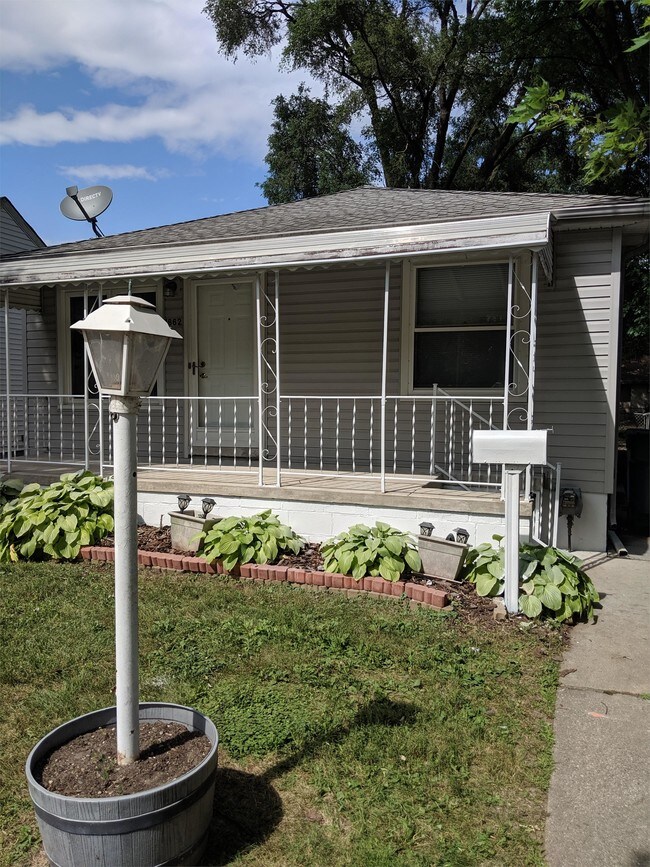 Foto del edificio - 1862 Warwick Ave