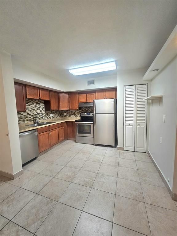 Foto del edificio - 3680 N 56th Ave